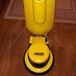 Однодисковая машина для стирки ковров Karcher BDS 33/190 C с баком 