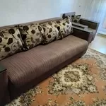 Продам недорого диван с креслом 