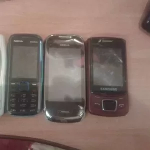 Телефоны на запчасти или под использование 