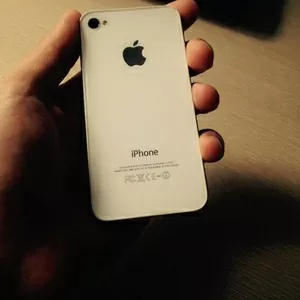 IPhone 4S 32GB в отличном состоянии