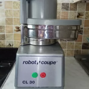 Продам производственную овощерезку Robot-Coupe CL 30 
