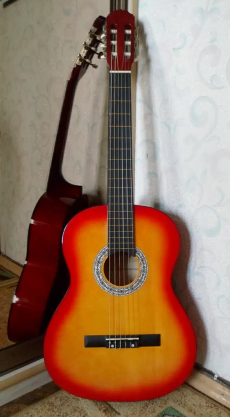 Продам новую классическую гитару для начинающих Varna Ac-39 2
