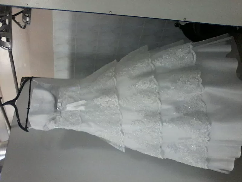 Продам красивое кружевное свадебное платье