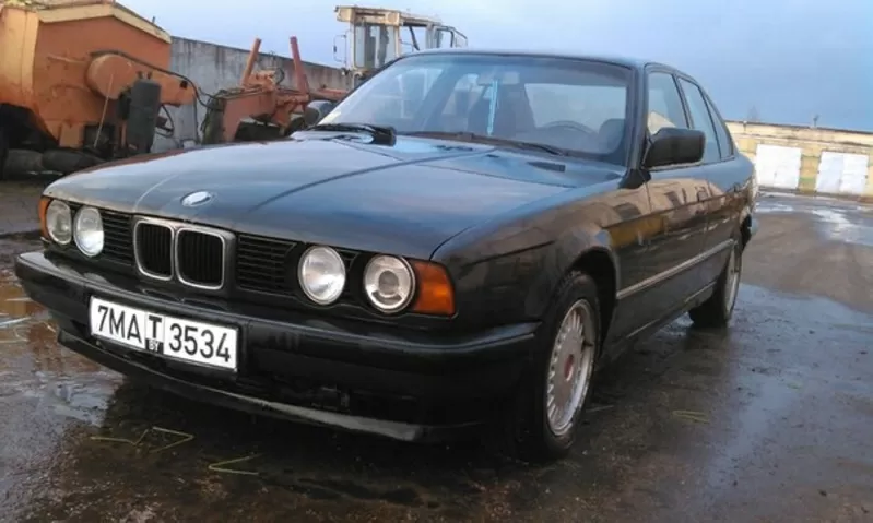 BMW520 5