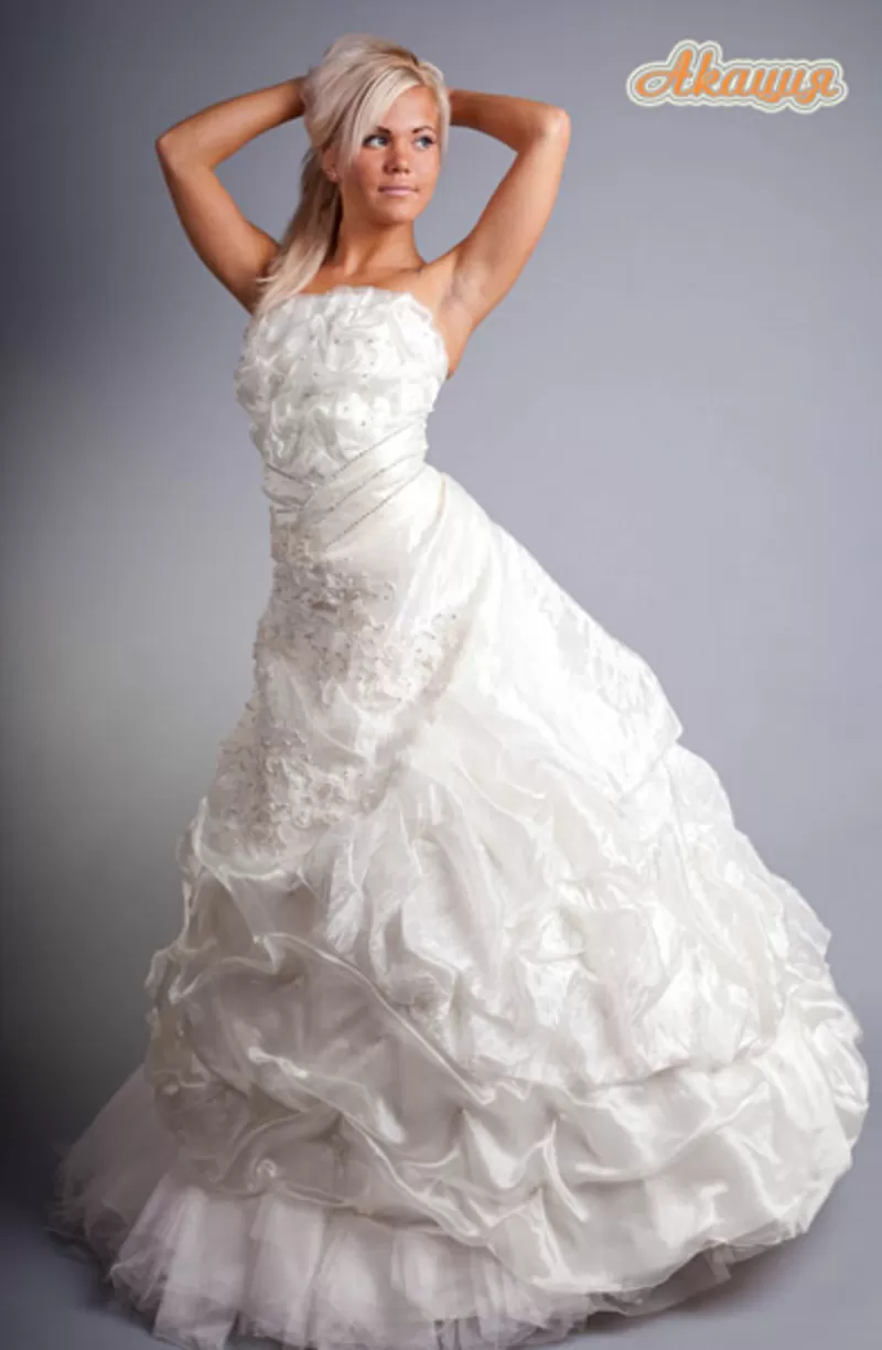 платье для невесты, фрак, костюм для жениха- свадебные  наряды 42