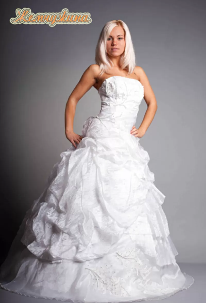 платье для невесты, фрак, костюм для жениха- свадебные  наряды 47