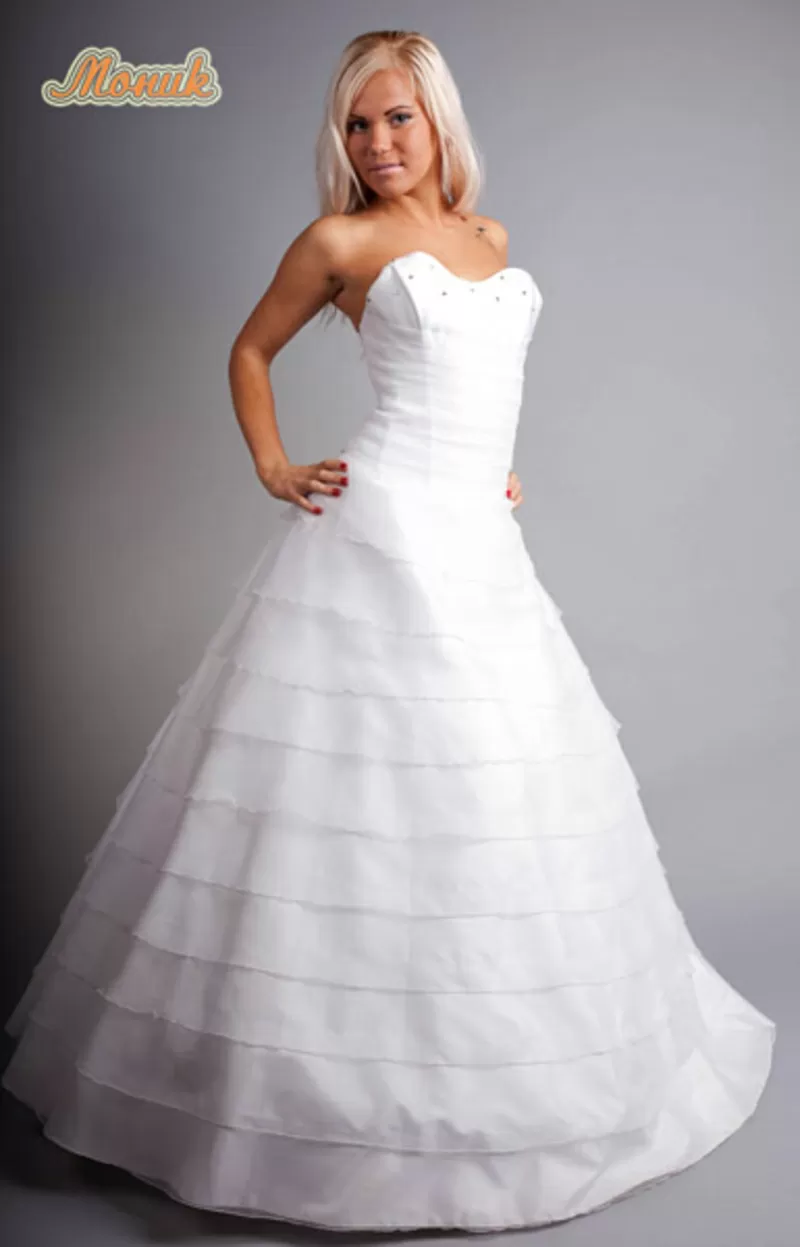 платье для невесты, фрак, костюм для жениха- свадебные  наряды 51