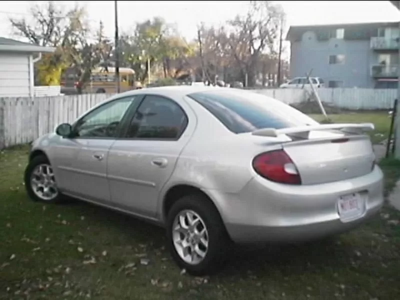 продам детали по задней части авто Chrysler Neon 2004