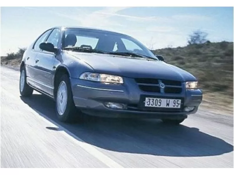 продам детали по задней части авто Chrysler Stratus 1998