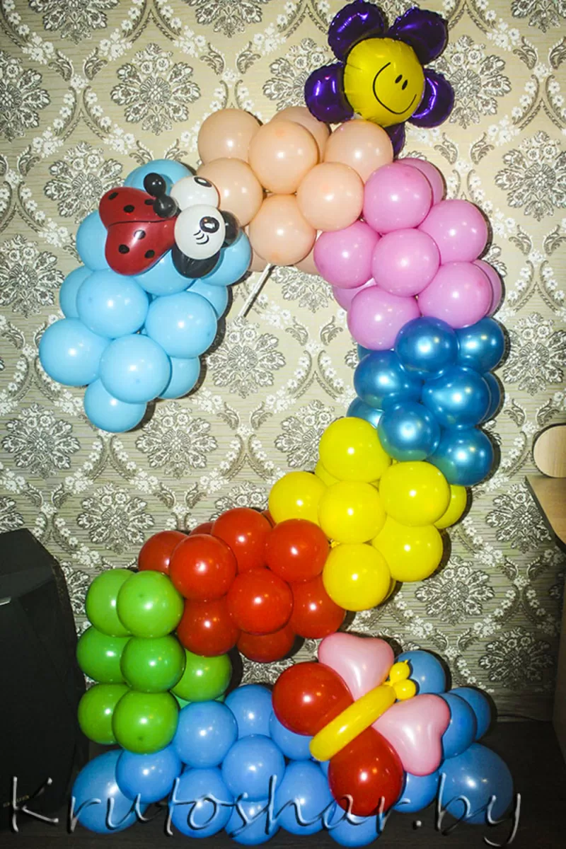 Цифра из воздушных шаров,  еденичка и т.д из шаров