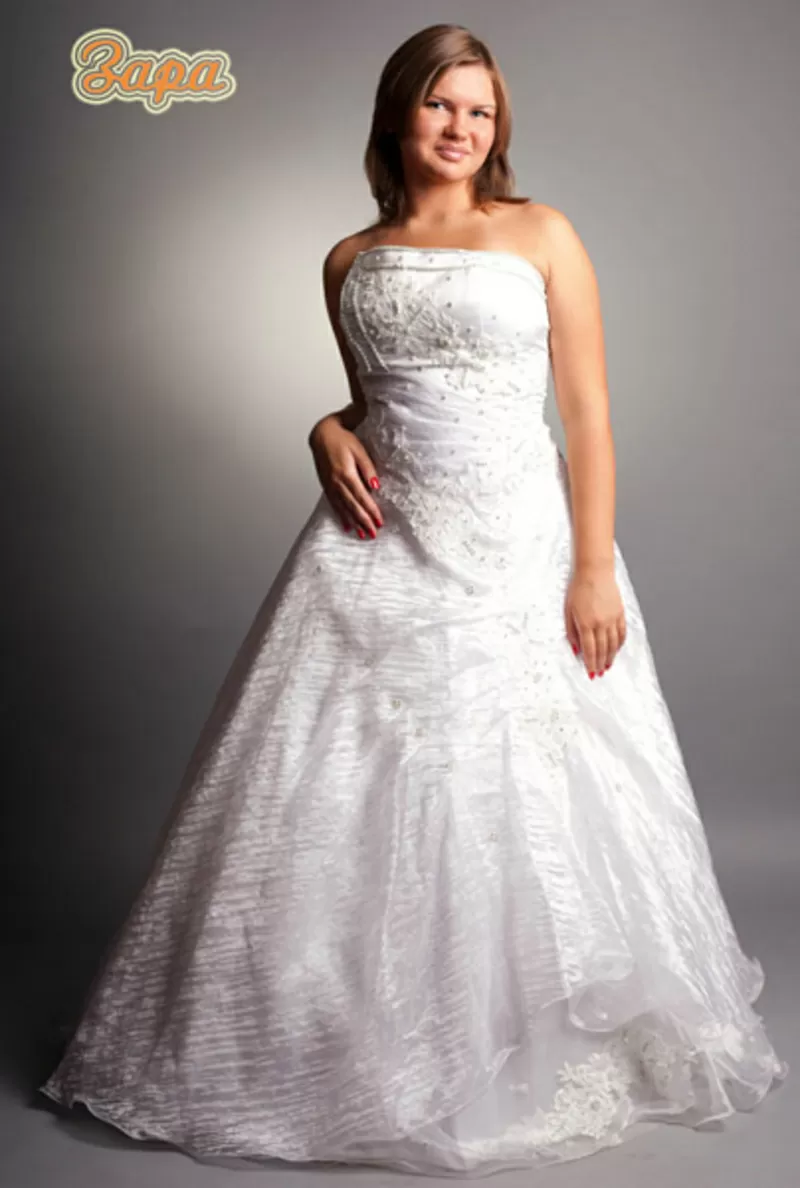 свадебные наряды -невесте платье, жениху смокинг и фрак 80