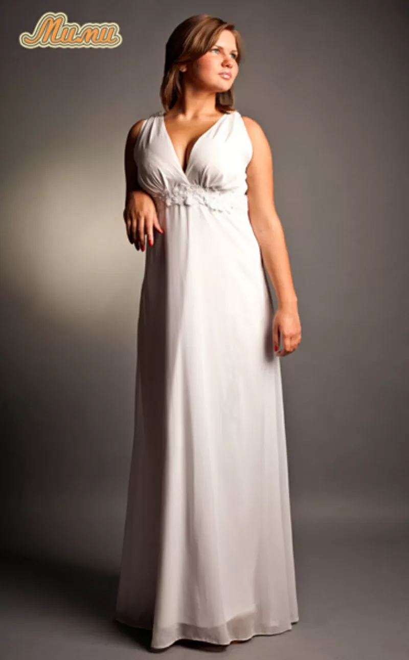 свадебные наряды -невесте платье, жениху смокинг и фрак 83
