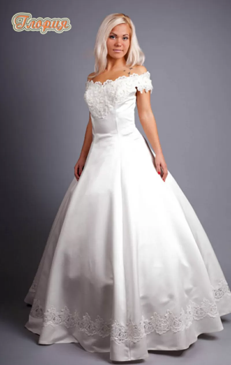 свадебные наряды -невесте платье, жениху смокинг и фрак 91