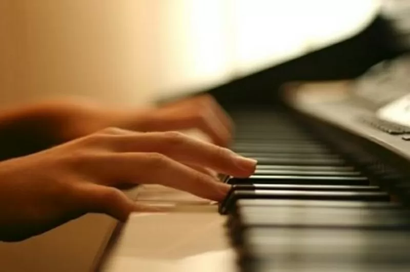 Уроки игры на синтезаторе/фортепиано