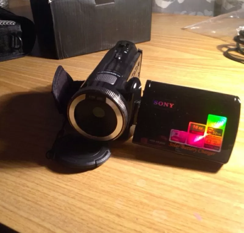 Камера SONY HDR-XR260E