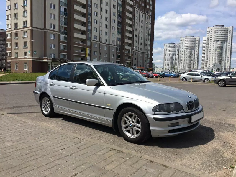 Легковой автомобиль BMW 3-reihe (E46) 2