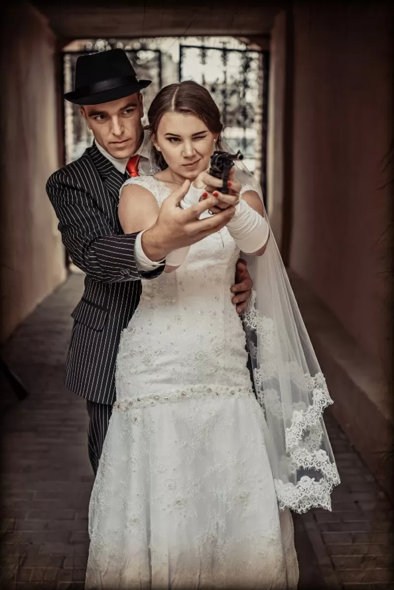 Свадебное кружевное платье со шлейфом продам 5
