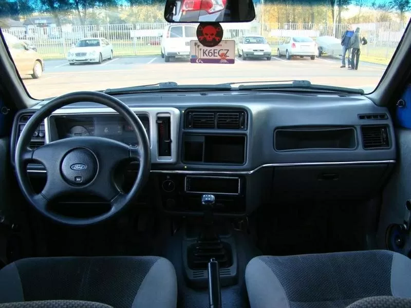 Автомобиль Ford Sierra 1.8 2