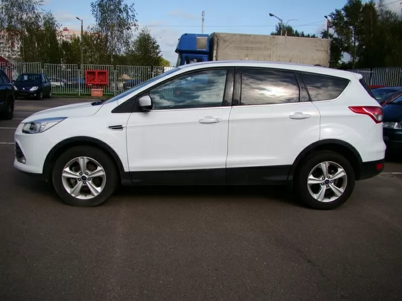 Ford Escape 1.6 10