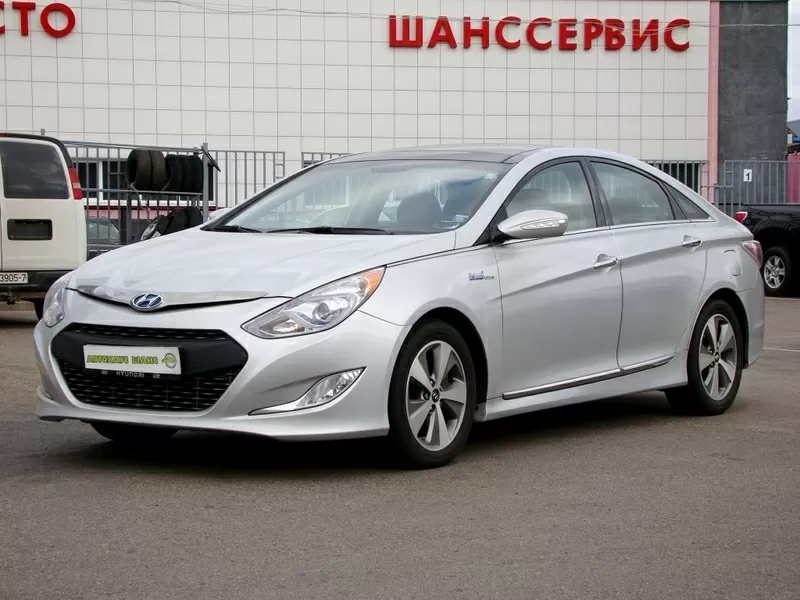 Максимально укомплектованная Hyundai Sonata Hybrid 10