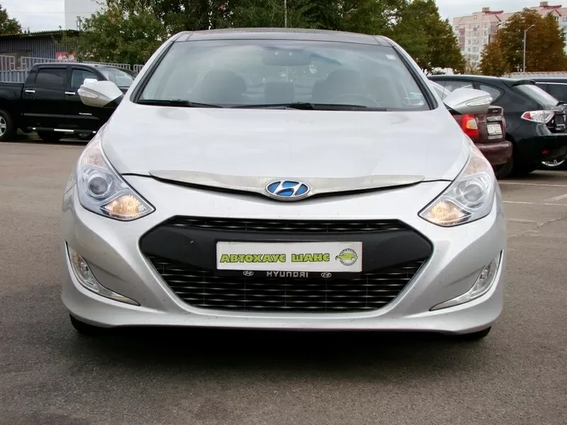 Максимально укомплектованная Hyundai Sonata Hybrid 9