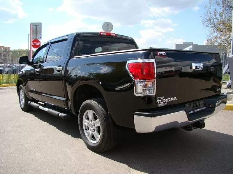 Toyota Tundra Double Cab 4WD 6