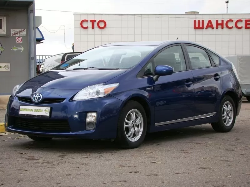 Идеальный суперсовременный Toyota Prius Hybrid