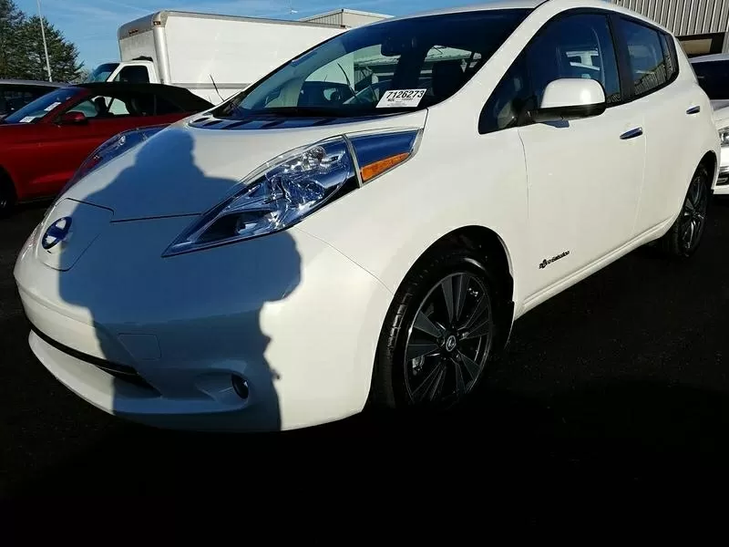 Nissan Leaf SL