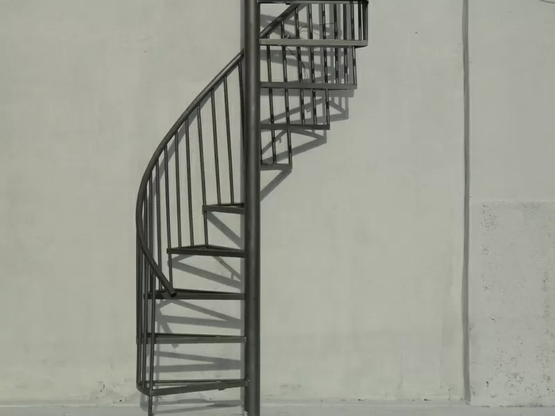 Изготовим металлические лестницы любой сложности 3