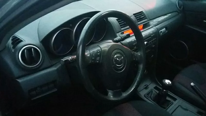 Mazda 3,  2006  4