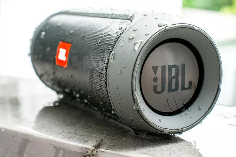 Портативная колонка с аккумулятором JBL Charge2+ 2
