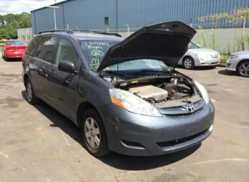 Авто на разбор Toyota Sienna 2