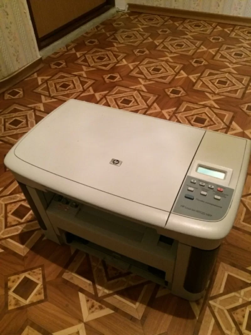Продам СРОЧНО МФУ  HP1120 (Принтер,  сканер,  копир),  отличное состояние,  есть новый картридж! 4
