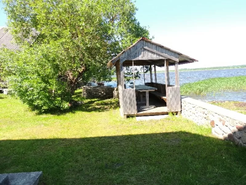 Дом на берегу озера г.п. Свирь,  от МКАД 147 км. 19