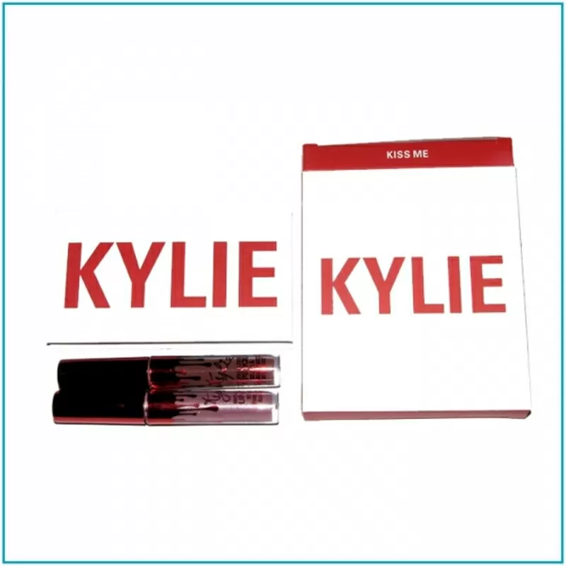 Набор Kylie RED палетка и 2 помады 9