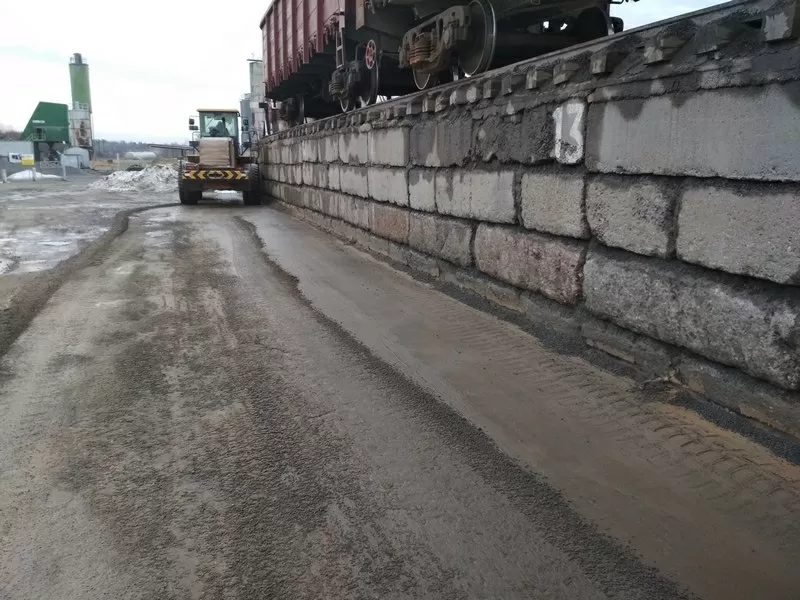 Услуги по перевозке и выгрузке железнодорожных вагонов (песок,  щебень) 2