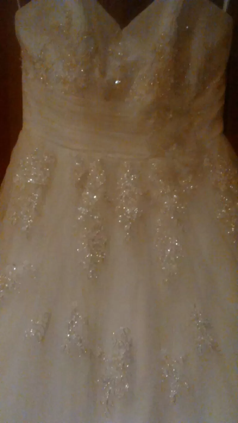 Классическое свадебное платье из Англии 2