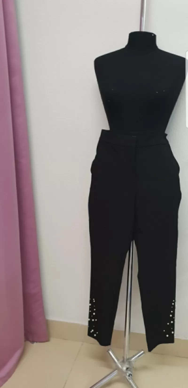 Новые брюки фирмы Zara,  новые чёрного цвета