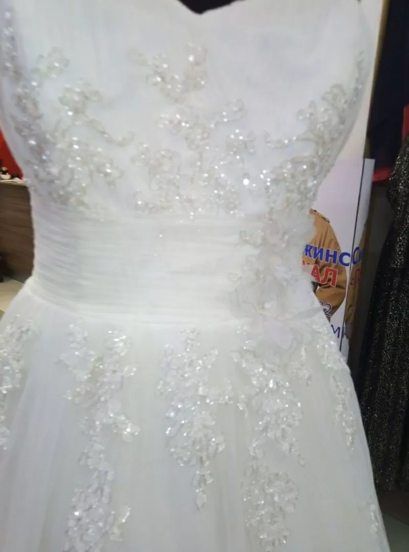 Шикарное Свадебное Платье из Англии дешево срочно 3
