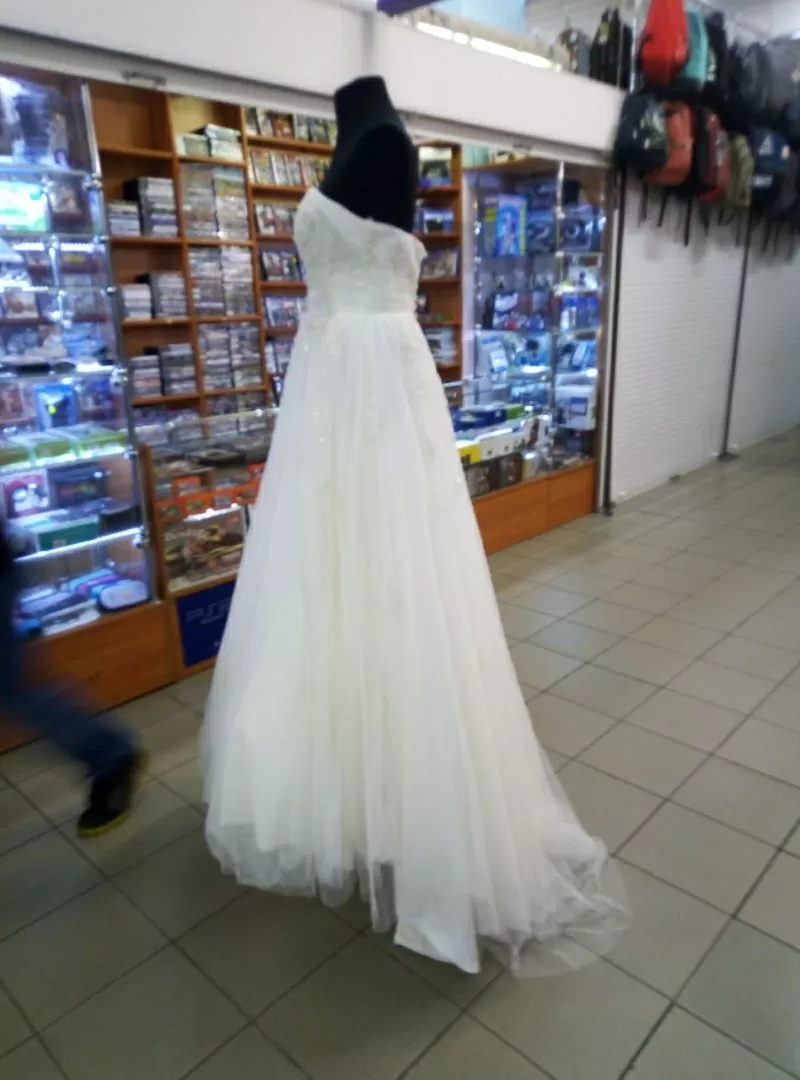 Шикарное Свадебное Платье из Англии дешево срочно 5