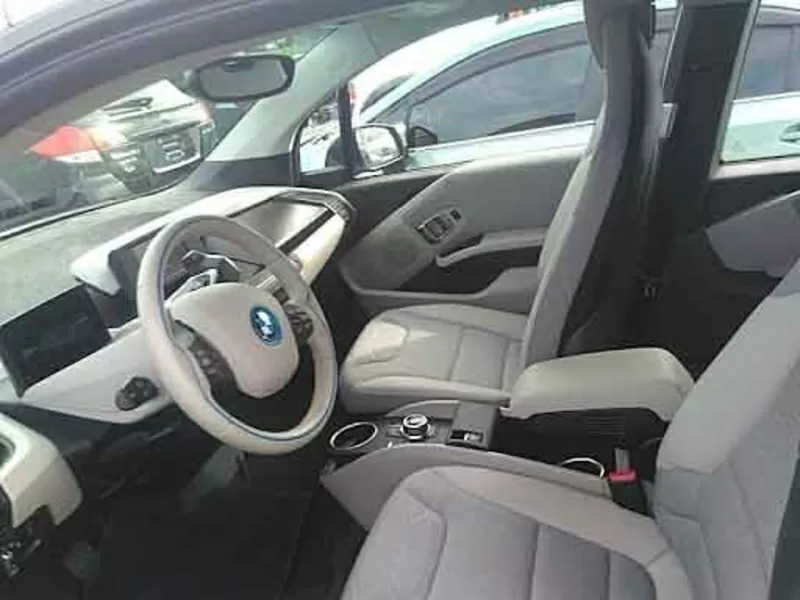 BMW электро-бензиновый,  черно-белый 2