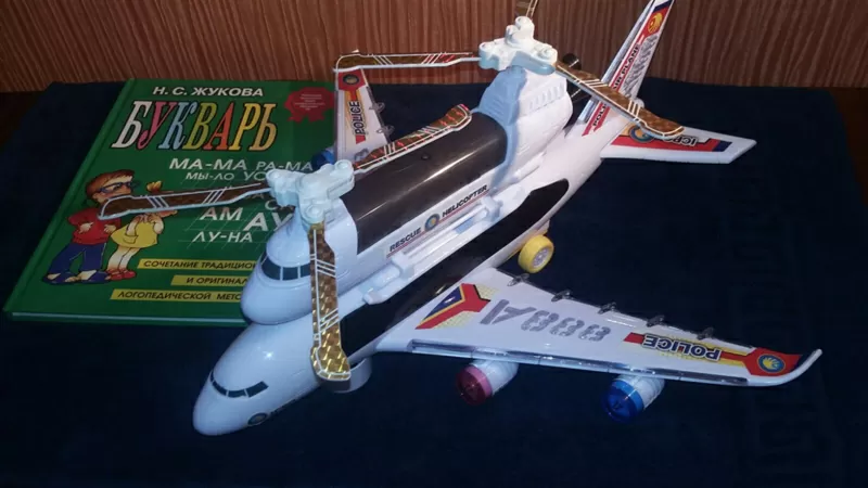 Интерактивная игрушка самолётик 2