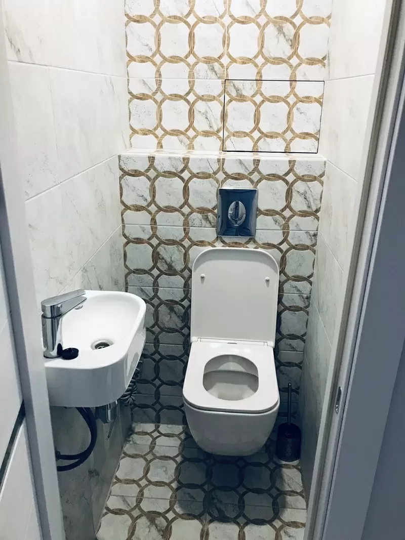 Продается 3-комнатная квартира в центре Минска,  ул. Сторожовская,  8  8