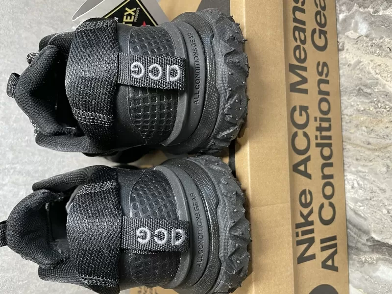 Кроссовки Nike ACG AIR NASU 2. 5