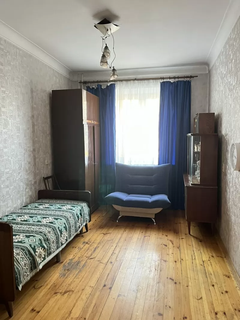 Продается 3-комнатная квартира по ул Жилуновича 30  7