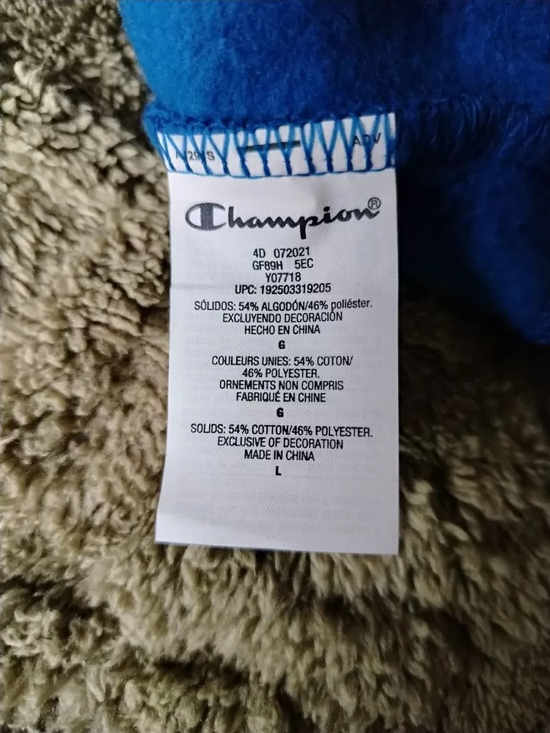 Худи с капюшоном Champion. 8