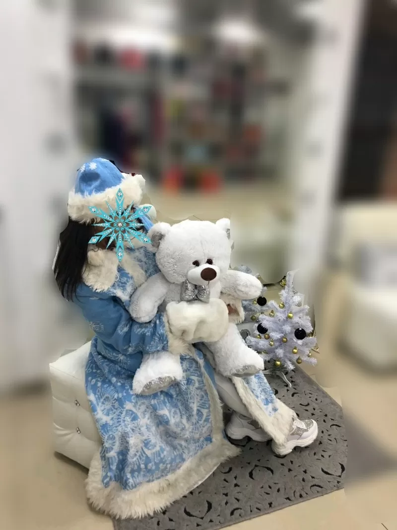 в аренду костюмы маскарада-, царь Грозный,  гангстер,  паяц идр. 9