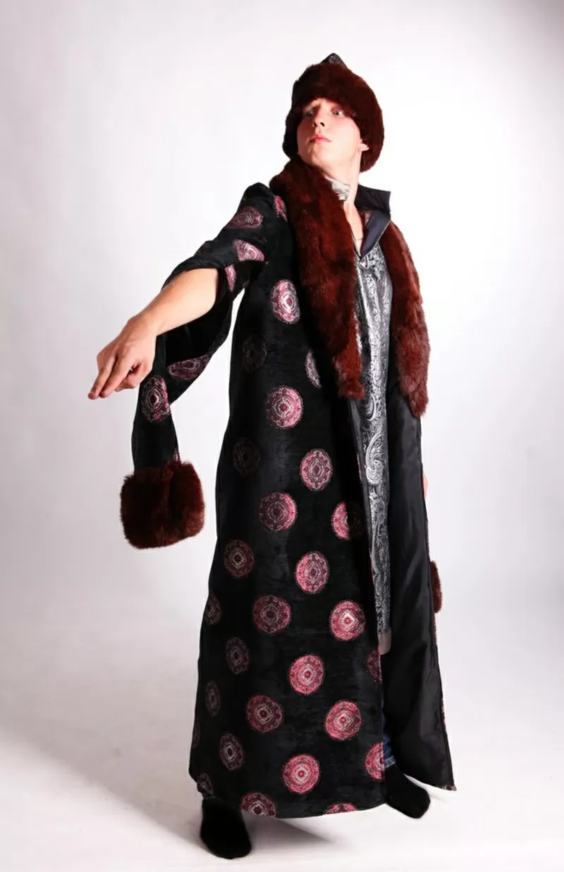 в аренду костюмы маскарада-кошки бэтмена, кардинал, Кармен, царь Грозный 2