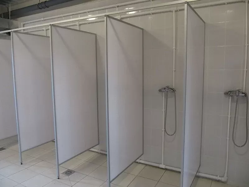Офисные,  сантехнические и душевые перегородки из ПВХ,  алюминия и ДСП 2